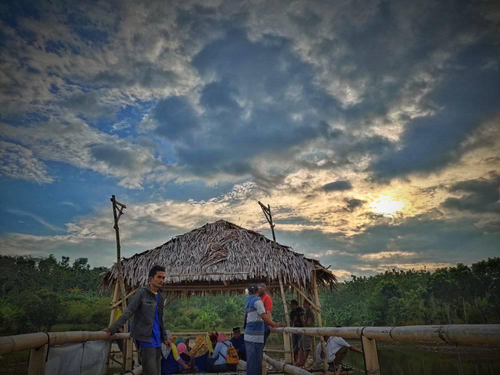 Asyiknya Refresing dan Mancing di Waduk Punggur, Banjarworo, Bangilan